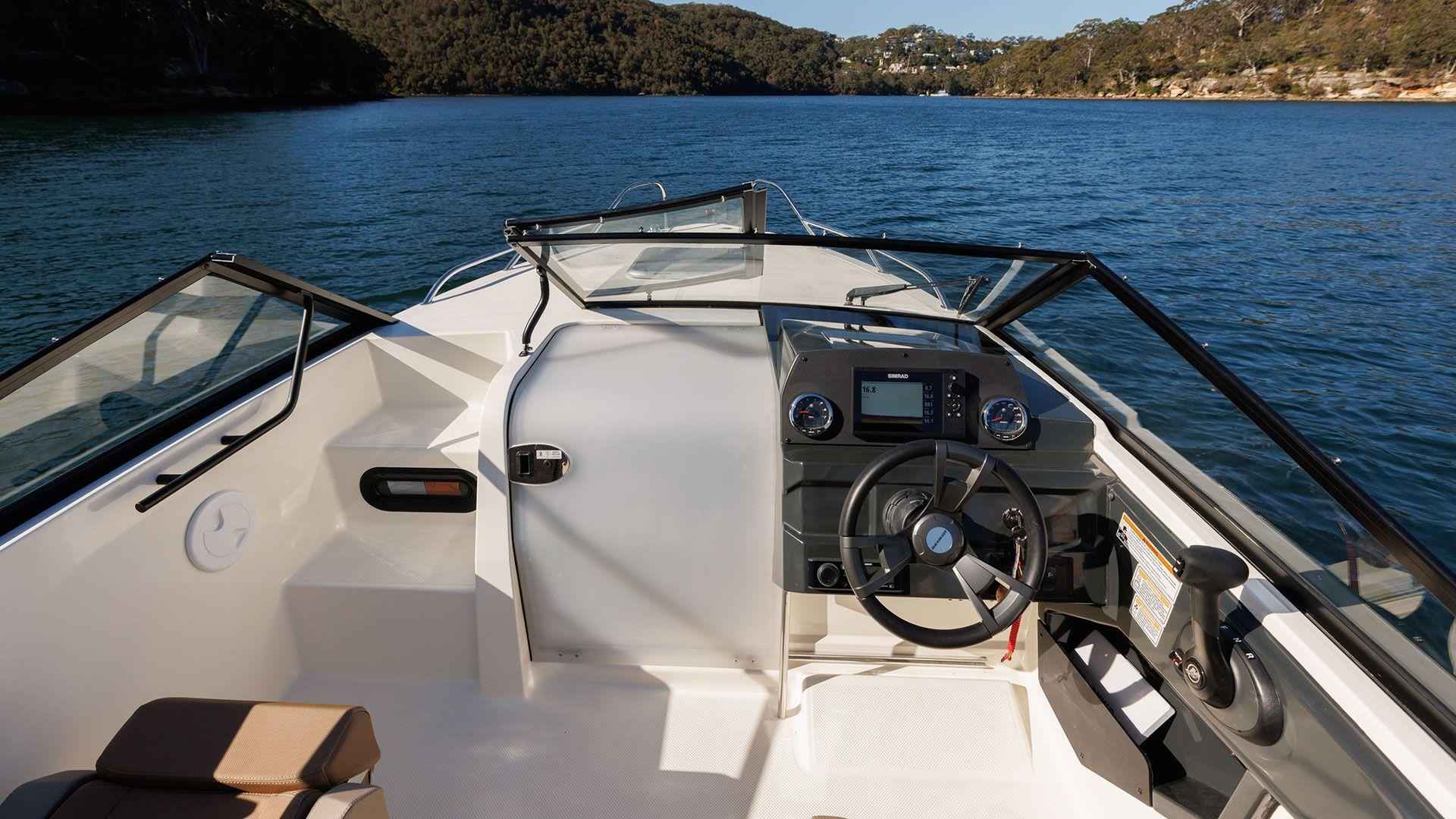 Quicksilver-605-Cruiser-Internal-2_1_11zon